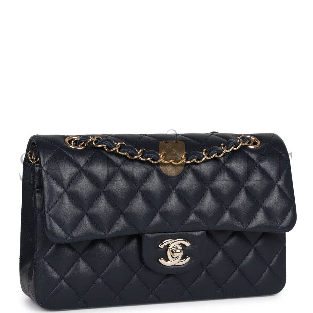 CHANEL SMALL CLASSIC DOUBLE FLAP NAVY LAMBSKIN LIGHT GOLD HARDWARE (23*13*6cm)